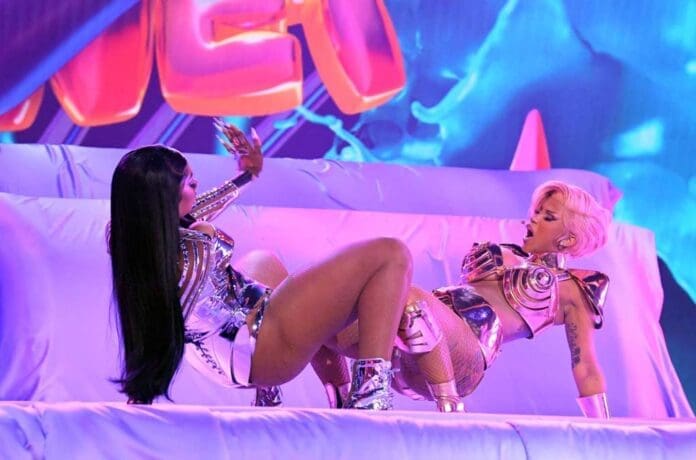 Nicki Minaj & Lil Wayne join Cardi B & Megan Thee Stallion’s ‘Bongos’ at the MTV Music Awards.