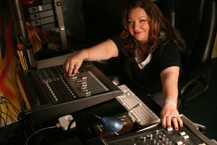 A beloved artist from Chicago's house music scene, Teri Bristol, passes away at the age of 66.