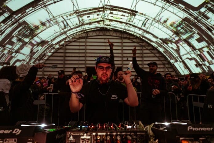 Chef Boyarbeatz brings the sauce to a crowd of people at Deadbeats with 'Nokia Dub'.