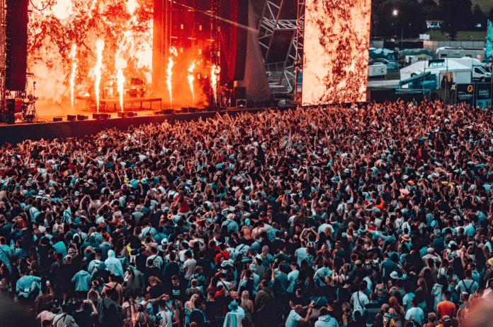 A crowd at a music festival.