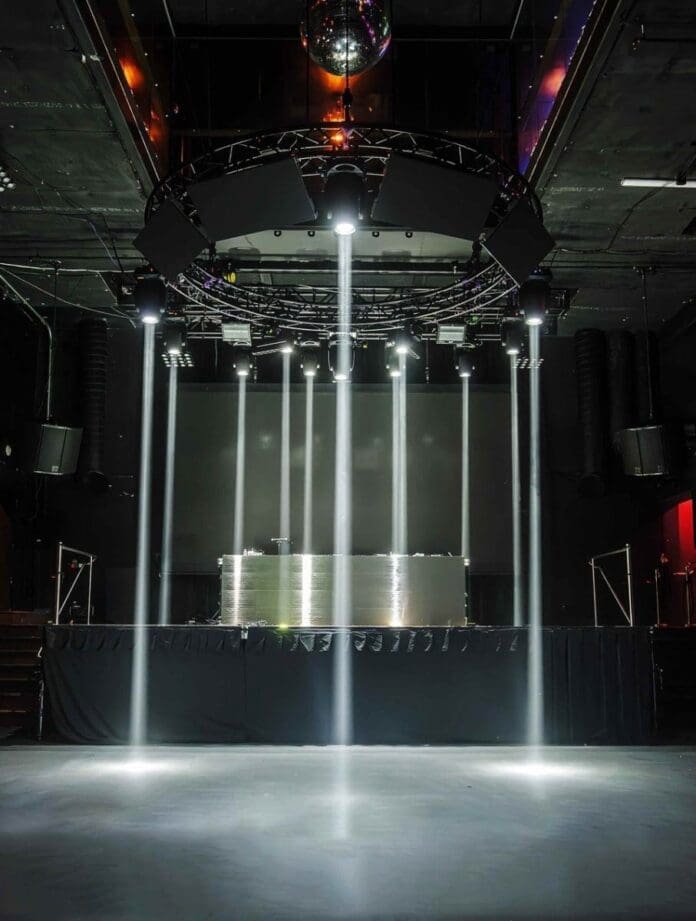 San Francisco’s 1015 Folsom reveals major audio transformation in dj stage lighting.